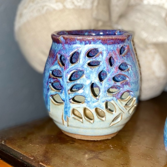 TWO BEAUTIFUL HANDMADE CERAMIC CANDLE HOLDERS - LIKE NEW - Picture 5 of 16